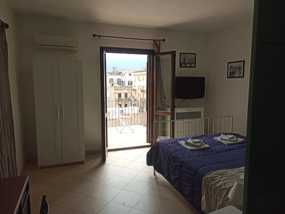 Apartamento A Terrace In The Heart Of Palermo Exterior foto