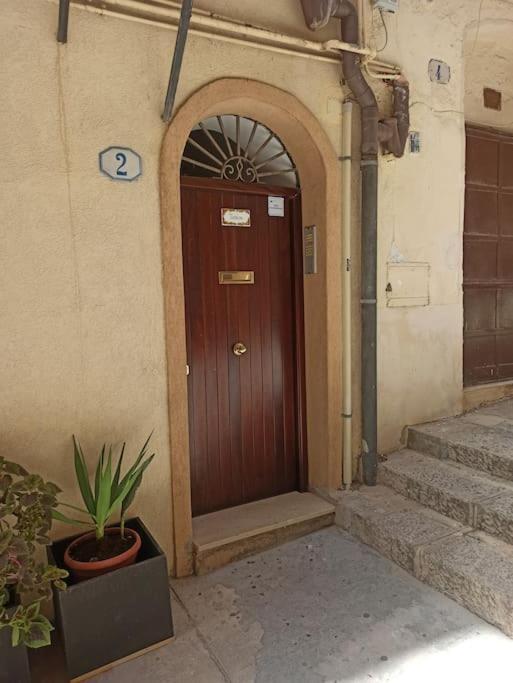 Apartamento A Terrace In The Heart Of Palermo Exterior foto